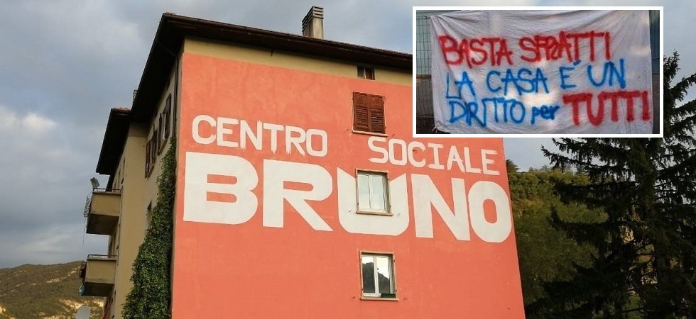 Famiglia sfrattata perché paga in ritardo le spese condominiali, il presidio del Centro sociale: “La casa è un diritto”
